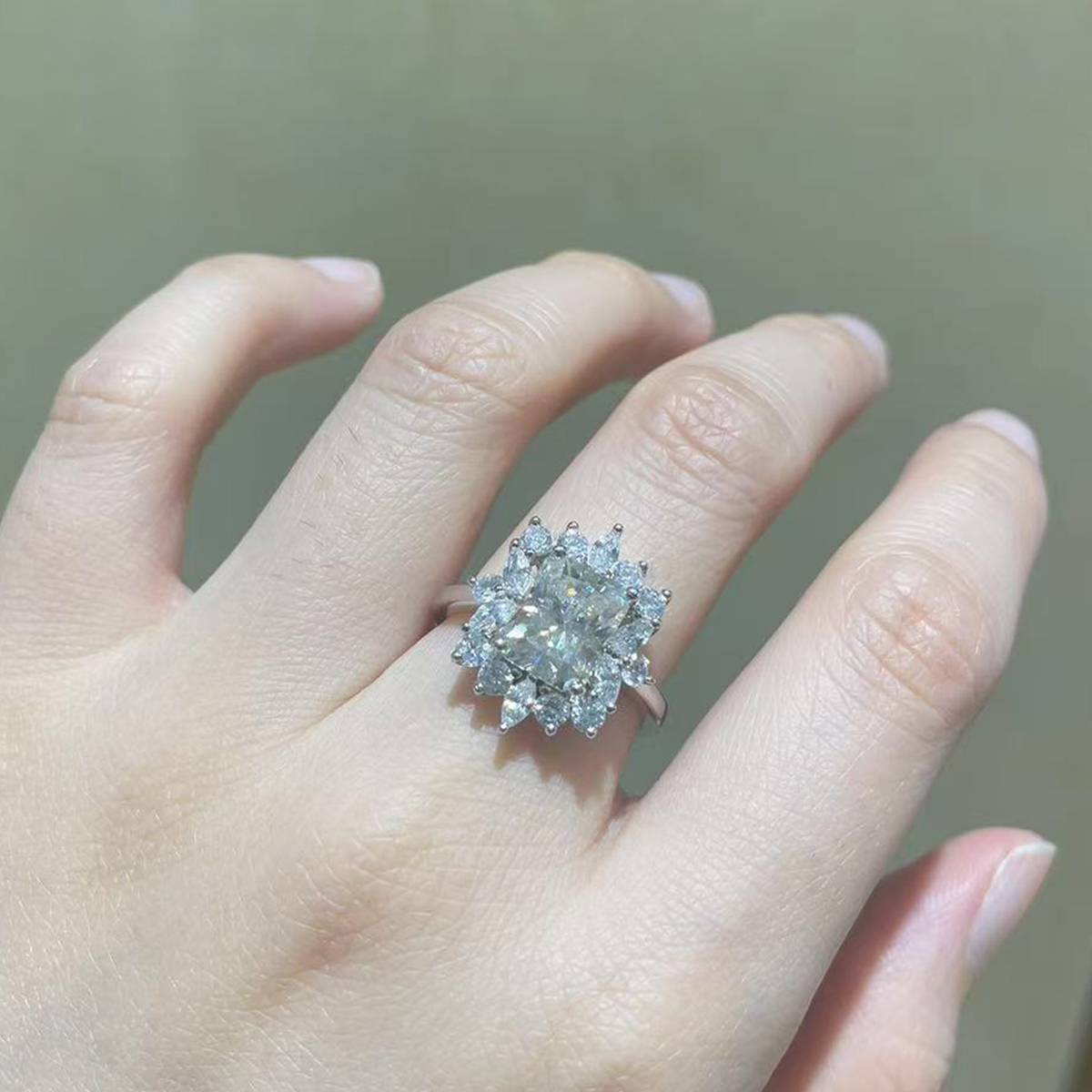 Luxury Marquis Small Diamond Set Square Diamond Women's Ring S925 Silver Plated Platinum Customized Selection Main Stone Moissanite 2.0ct/Side Stone Cubic Zirconia